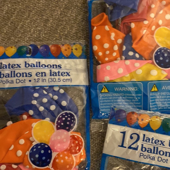 NEW Birthday Party Tableware and Decor Set - Picture 4 of 7